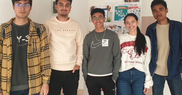 Tineri străini aspiranți la facultate învață limba română la Pitești: „E foarte ieftin!” Raed Arafat a învățat tot aici