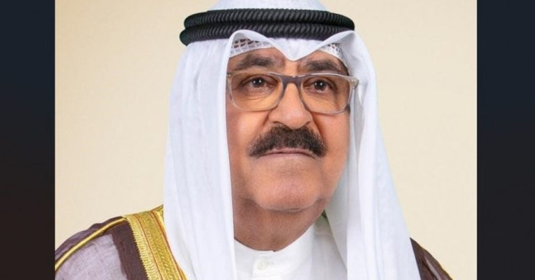Emirul Kuweitului a dizolvat parlamentul și a suspendat mai multe prevederi ale constituției